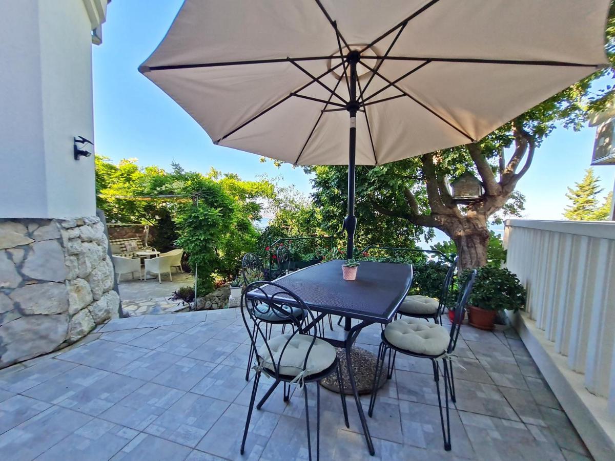 אומיס Apartment Ivana Borak מראה חיצוני תמונה
