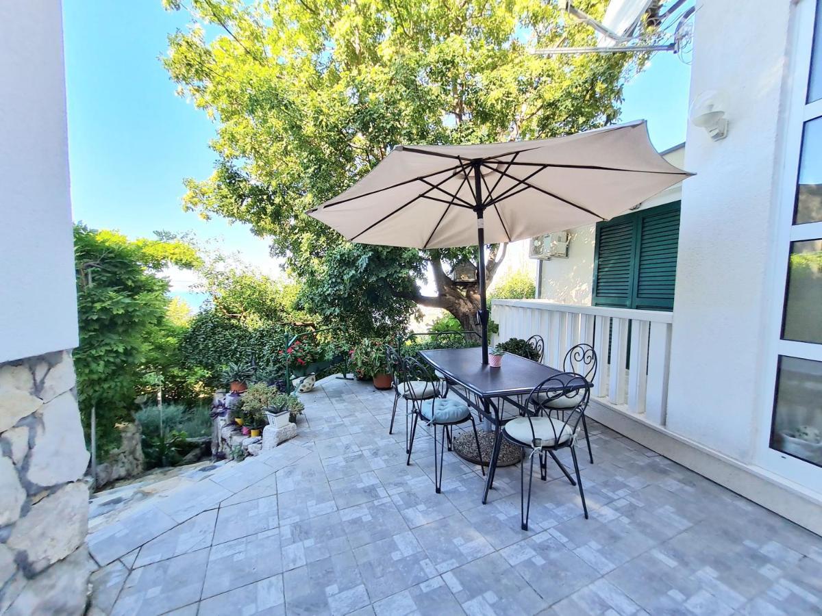 אומיס Apartment Ivana Borak מראה חיצוני תמונה