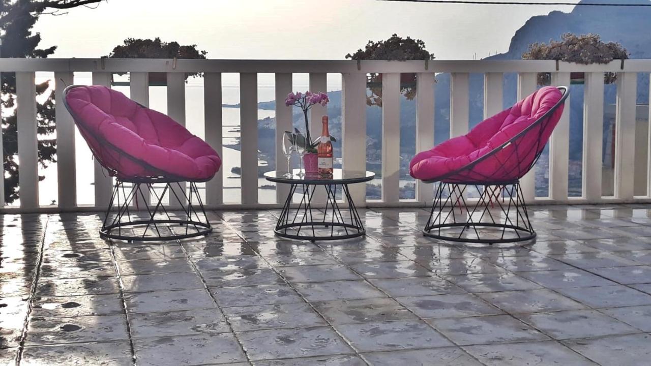 אומיס Apartment Ivana Borak מראה חיצוני תמונה